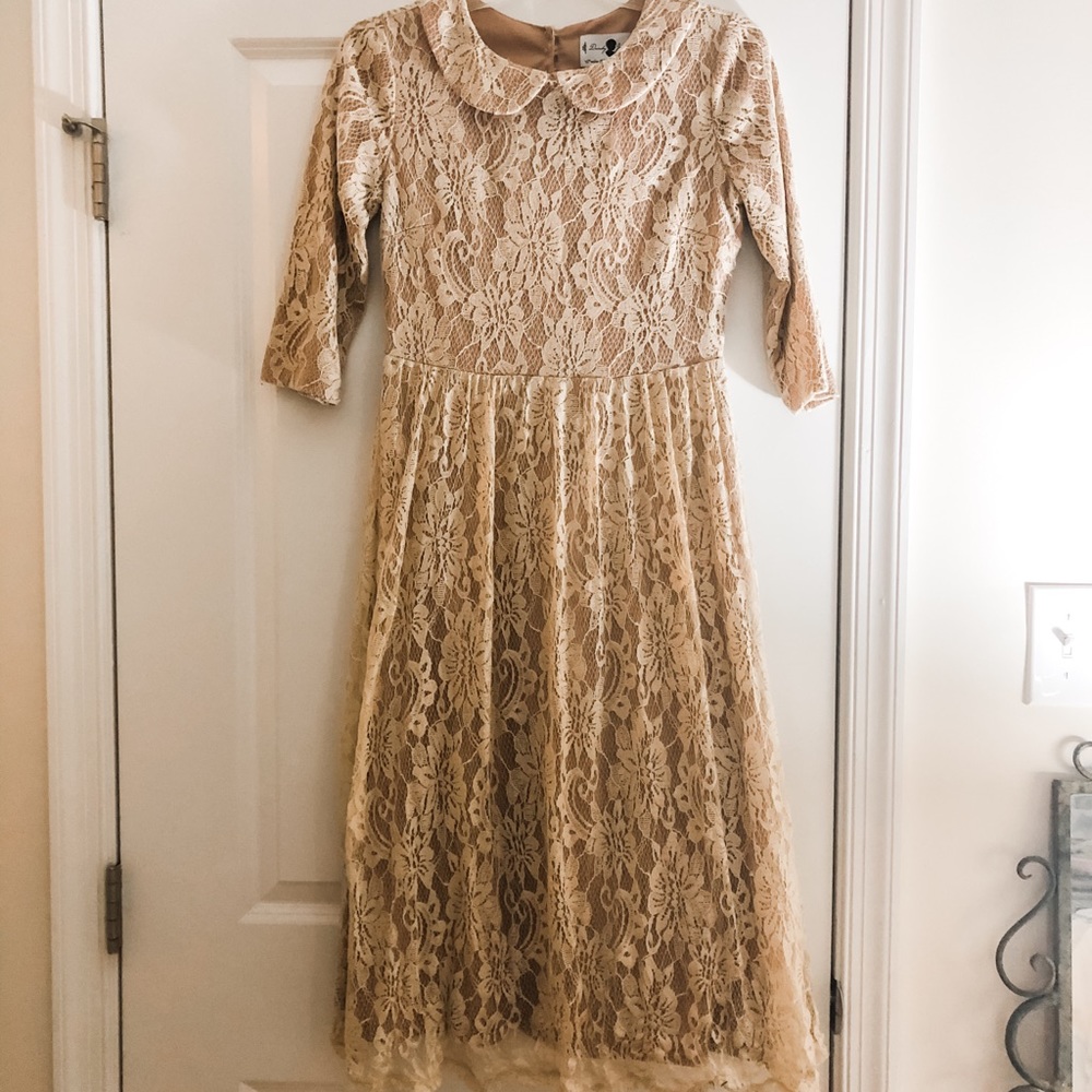 Lace midi dress.